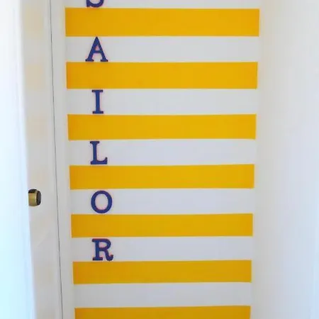 Sailor شقة